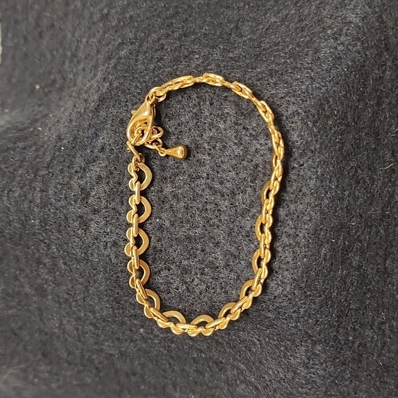 Braclet - Picture 1 of 2